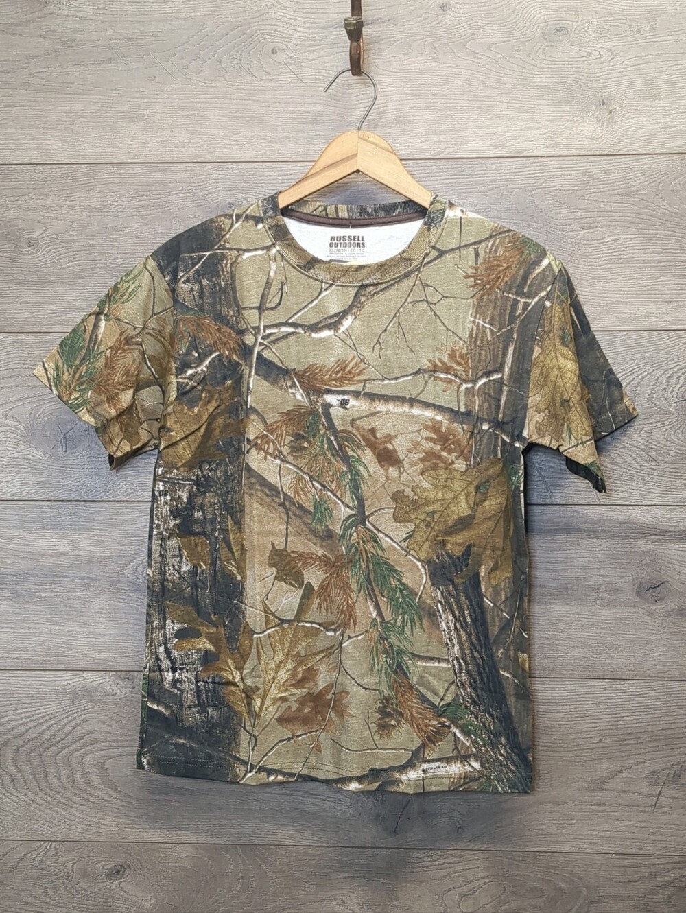 New Russell Outdoors Camo Shirt Sleeve T-shirt Boys Size XL 18/20
